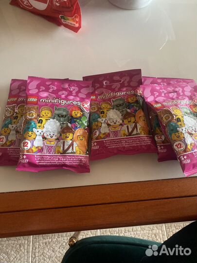 Lego minifigures series 24