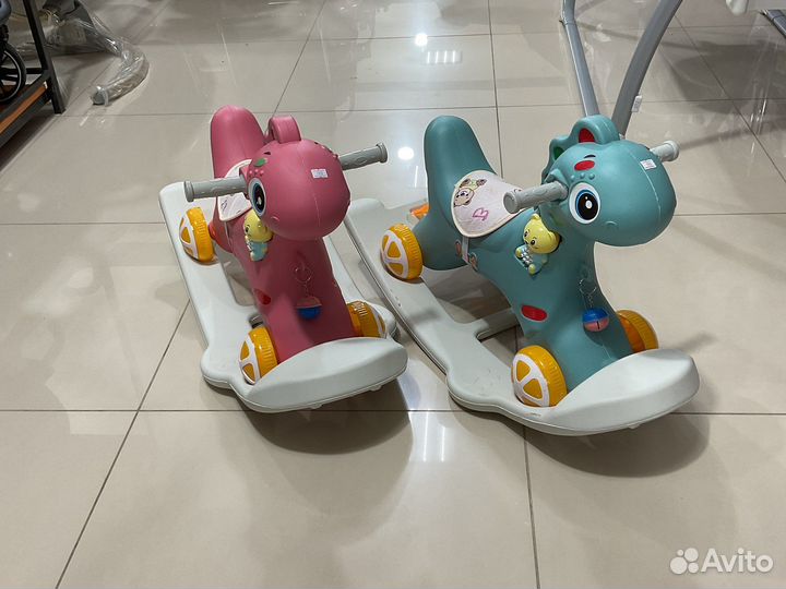 Лошадь каталка-качалка