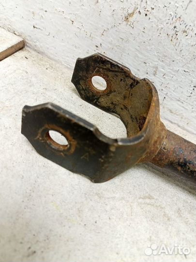 Тяга задняя поперечная