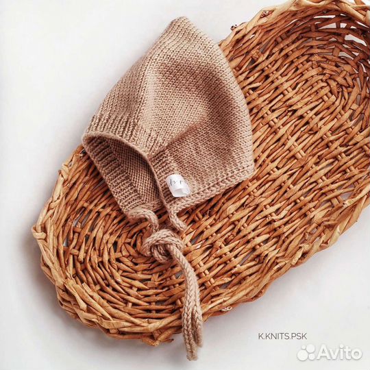 Вязаная шапочка эльф детская с острой макушкой