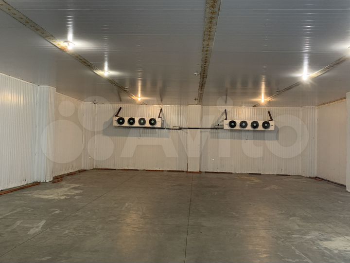 Склады (холодильные камеры), от 200 до 600 м²