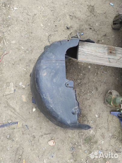 Подкрылок, локёр BYD F3