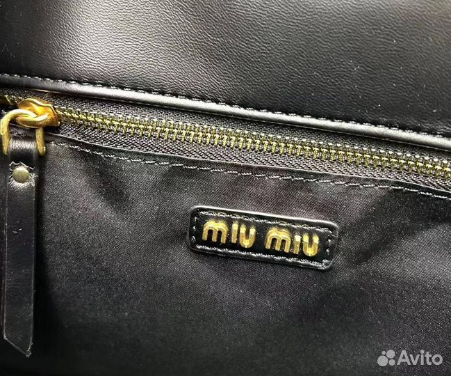 Miumiu сумка новая коллекция