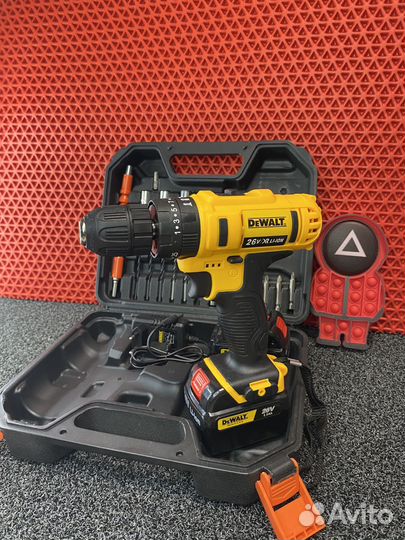 Шуруповерт DeWalt 26V