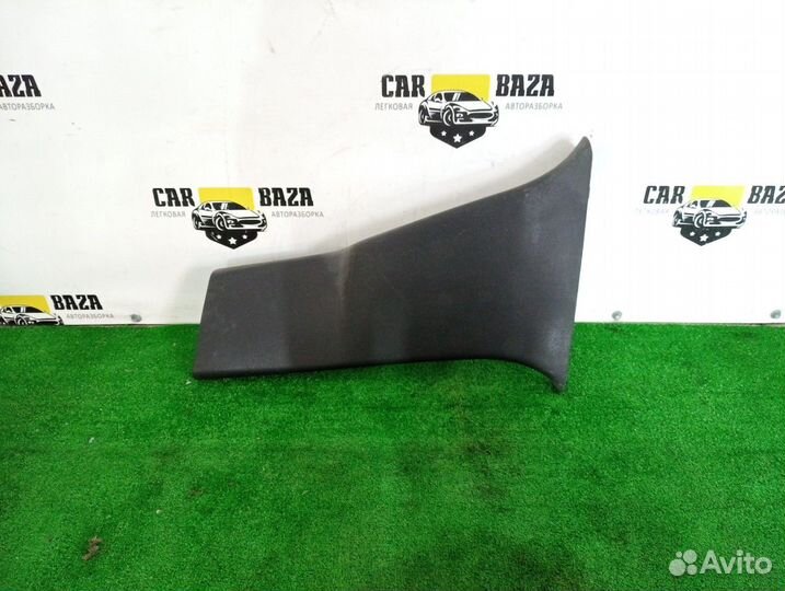 Обшивка стойки центральная правая R Renault Megane