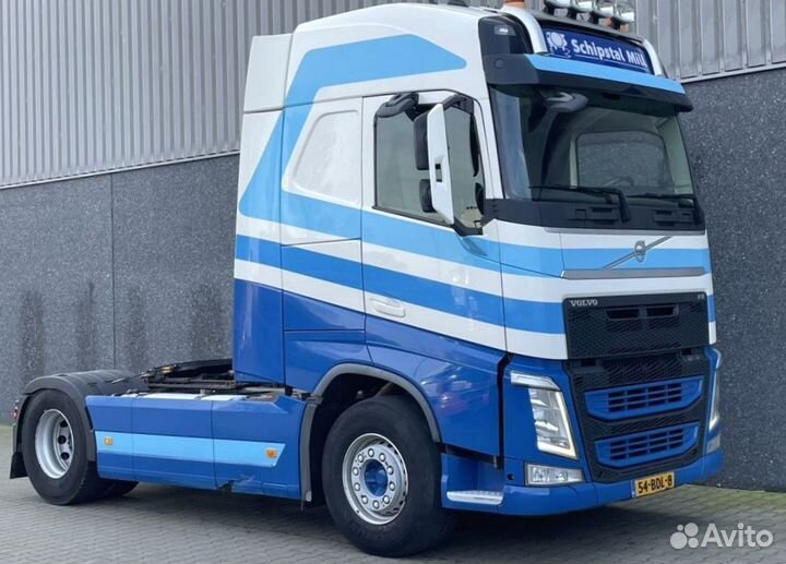 Pазбираем грузовик Volvo FH с 2013