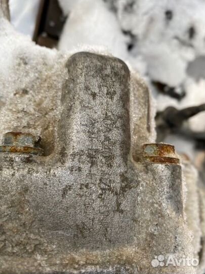 Редуктор передний Volkswagen Touareg 7LA