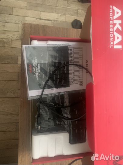 Akai mpk mini mk3 midi-контроллер