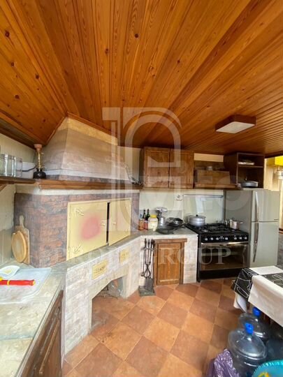 Дом 180 м² на участке 6 сот.