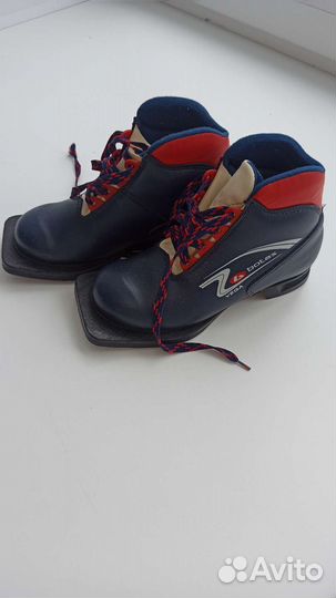 Ботинки лыжные детские 33 размер