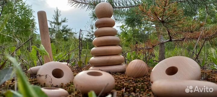 Пирамидка из бука