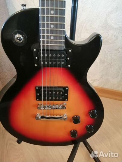 Электрогитара Les Paul 