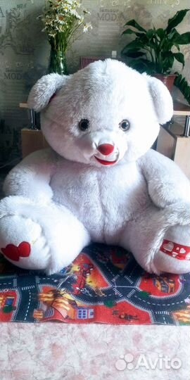 Большие плюшевые медведи