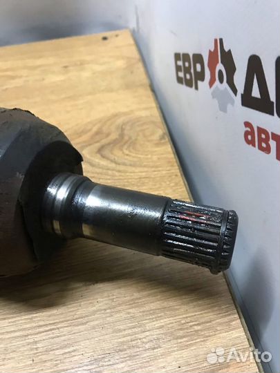 Полуось задняя правая Cadillac SRX