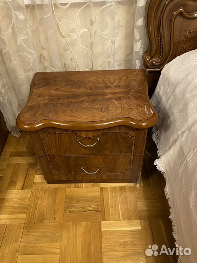 Спальный гарнитур