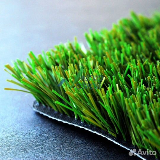 Газон искуственный в Рулонах