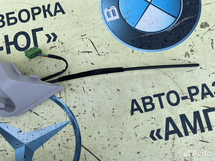 Mercedes W213 All Terrain паз шторки багажника LH