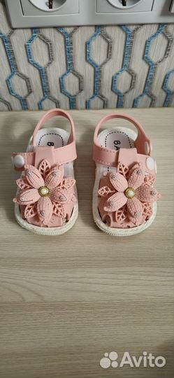 Сандалии для девочки