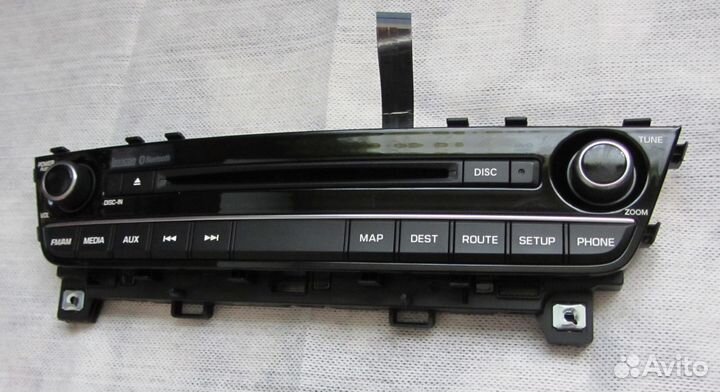 Панель магнитолы Hyundai Genesis
