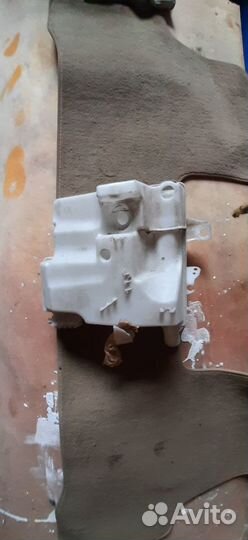 Бачок омывателя лобового стекла Ford Focus 3