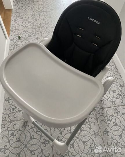 Стульчик для кормления luxmom