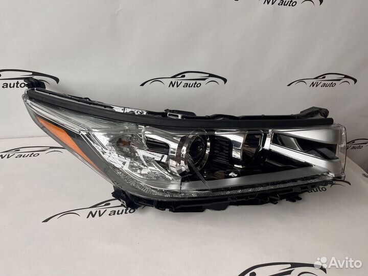Toyota highlander 3 фара правая галоген дхо 16-19