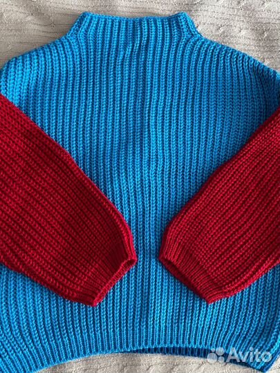 Свитер