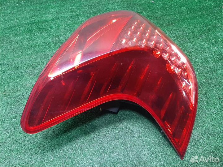 Фонарь задний наружный левый Peugeot 3008 2010