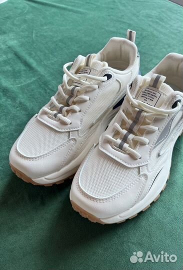 Кроссовки женские 40 41 размер