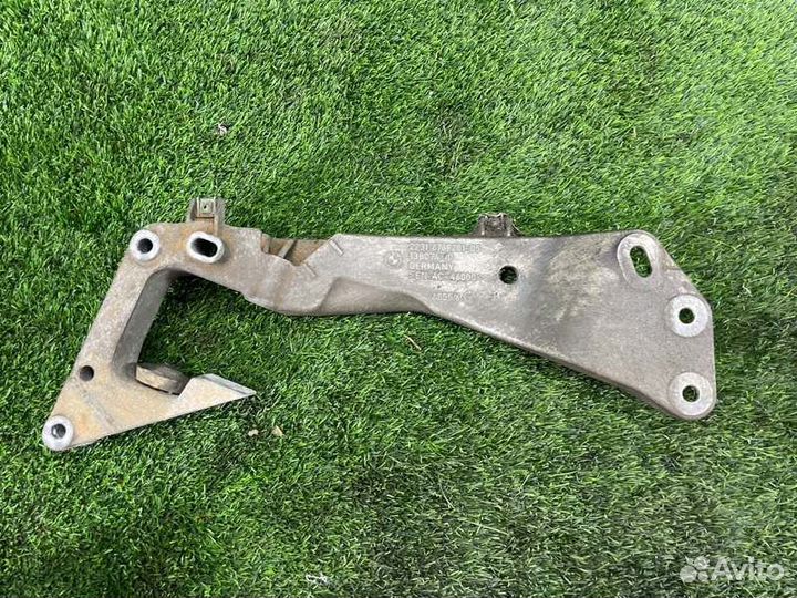 Кронштейн АКПП Bmw X1 E84 N47D20 2013