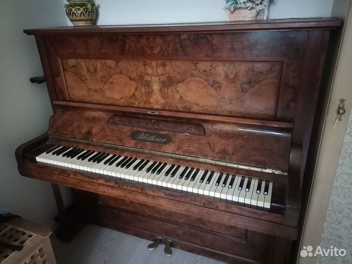 Пианино Блютнер