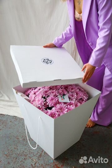 Большая коробка цветов с wow-эффектом