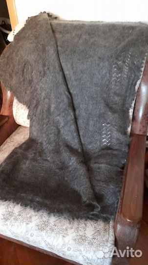 Новый пуховый платок. Тёмно серый, 135 на 135