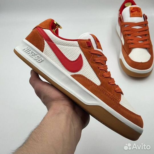 Кроссовки Nike SB Dunk Low