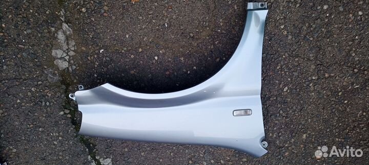 Крыло (правое и левое переднее) на Honda HR-V