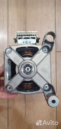 Двигататель стиральной машины