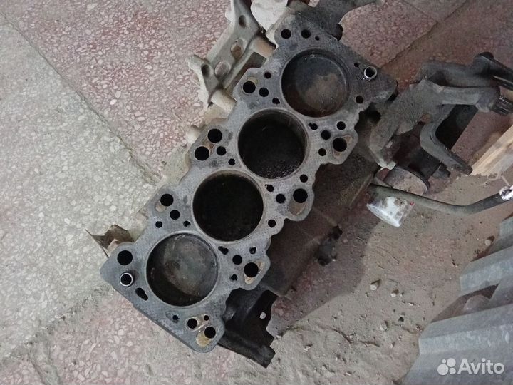 Блок с поршневой группой 4g63