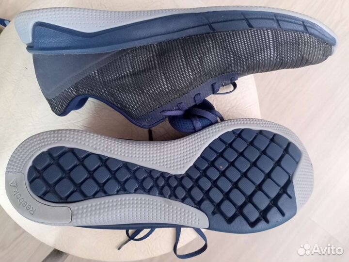 Кроссовки мужские 44 размер новые