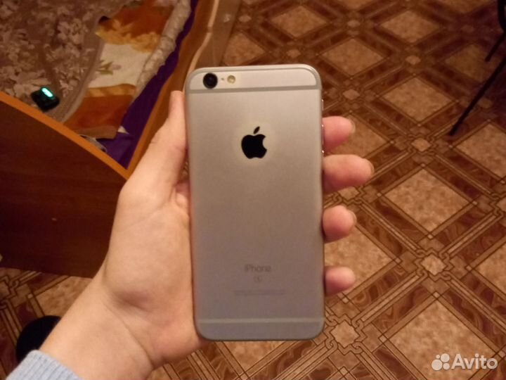 iPhone 6S, 64 ГБ