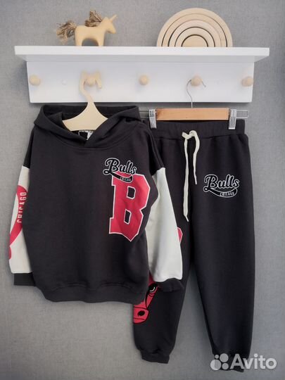 Костюм детский Zara новый