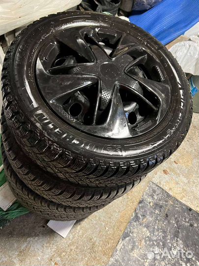 Michelin X-Ice North 195/60 R16 93T