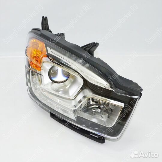 Фара ssangyong Actyon правая 8310634300
