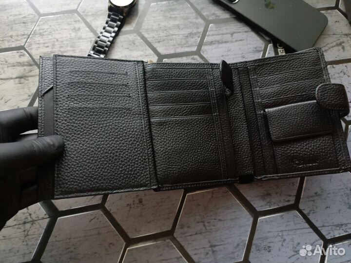 Портмоне из кожи с гравировкой