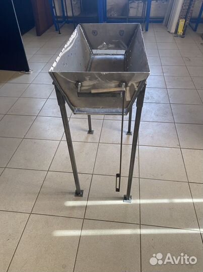 Мангал разборный(ножки сьемные) металл 2мм