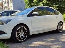 Ford Focus 2.0 AT, 2009, 300 000 км, с пробегом, цена 870 000 руб.