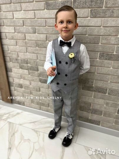 Костюм брючный на мальчика прокат/продажа