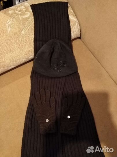 Комплект шапка, шарф, перчатки