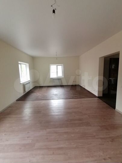 Дом 180 м² на участке 6,7 сот.