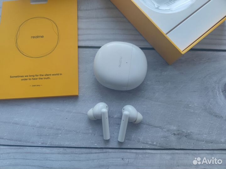 Наушники Realme Buds Air Pro белые