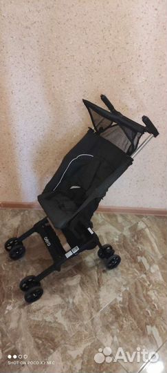 Прогулочная коляска новая